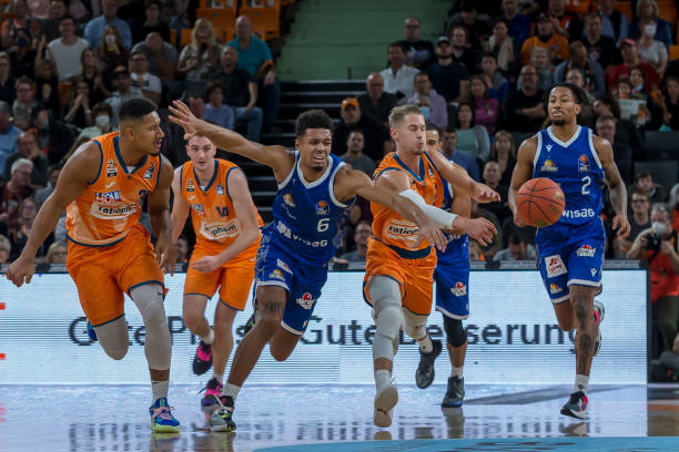 据意大利知 据意大利知