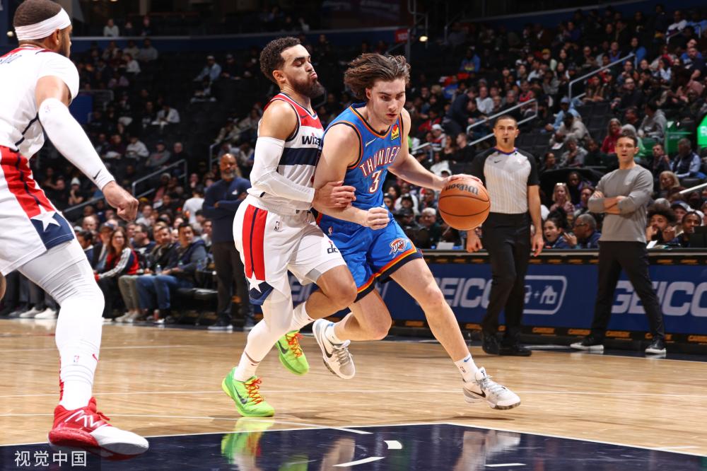 但这位前锋 但这位前锋