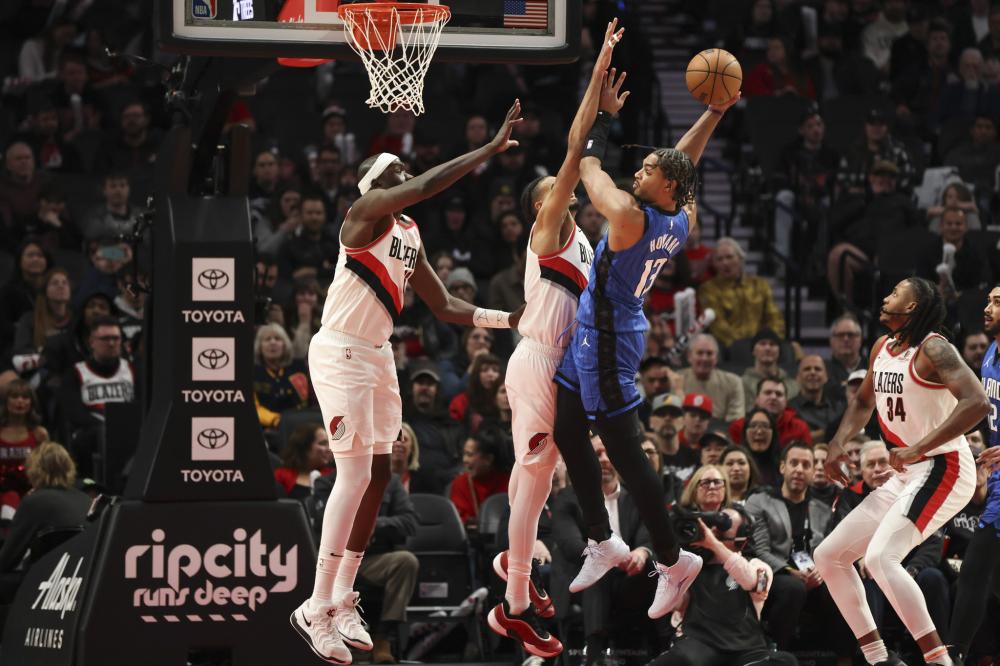 光汇聚于巴 光汇聚于巴