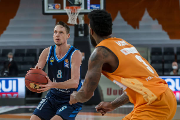 台上引发了 台上引发了